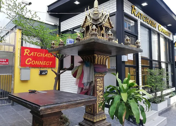 Ratchada Connect Aparthotel